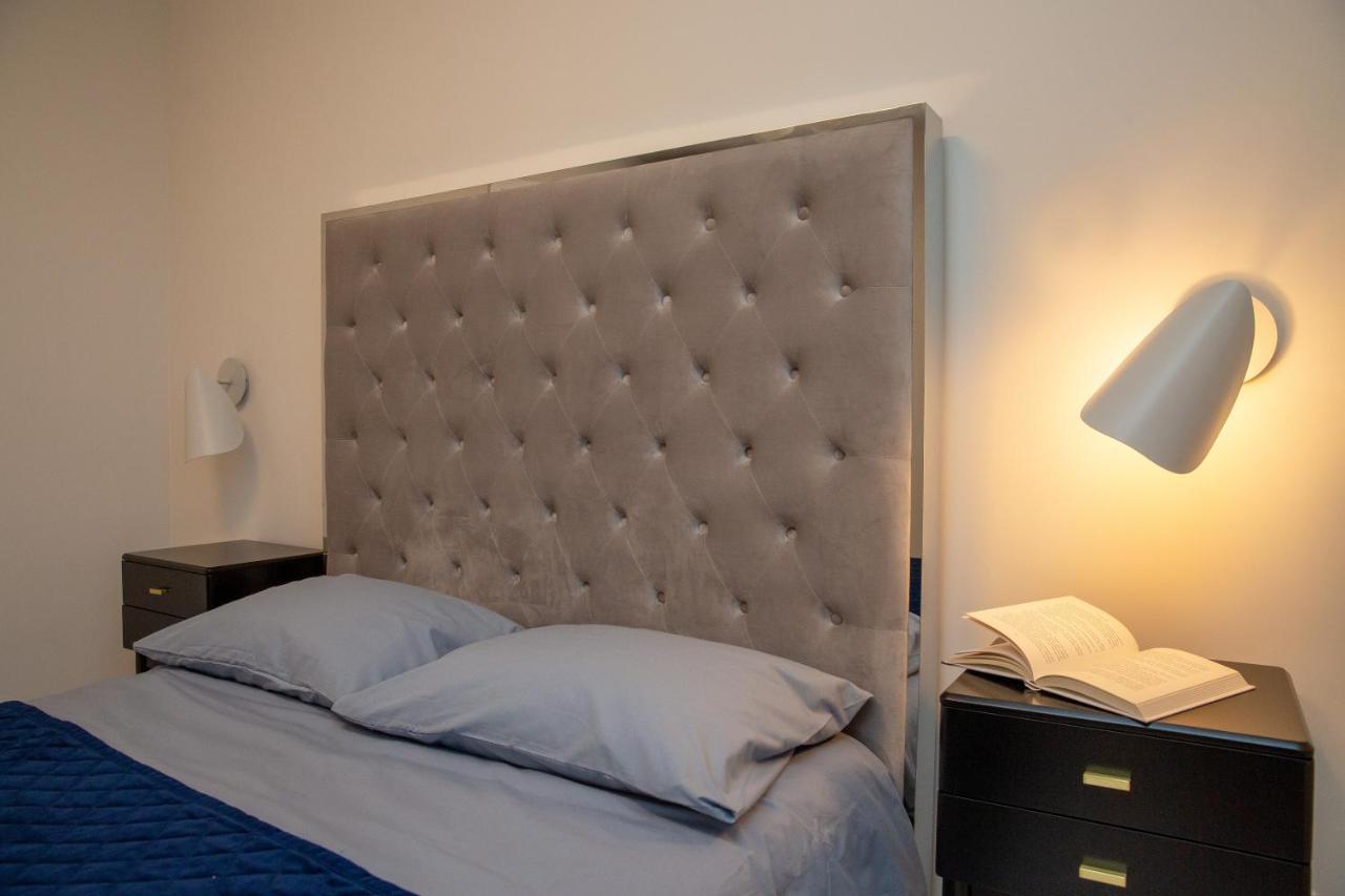 Luxurious Blue&Yellow Apartment In Kaunas Center Zewnętrze zdjęcie